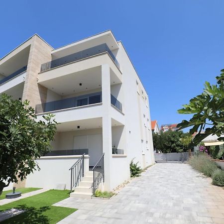 Smil'E Apartments Vodice Exterior photo